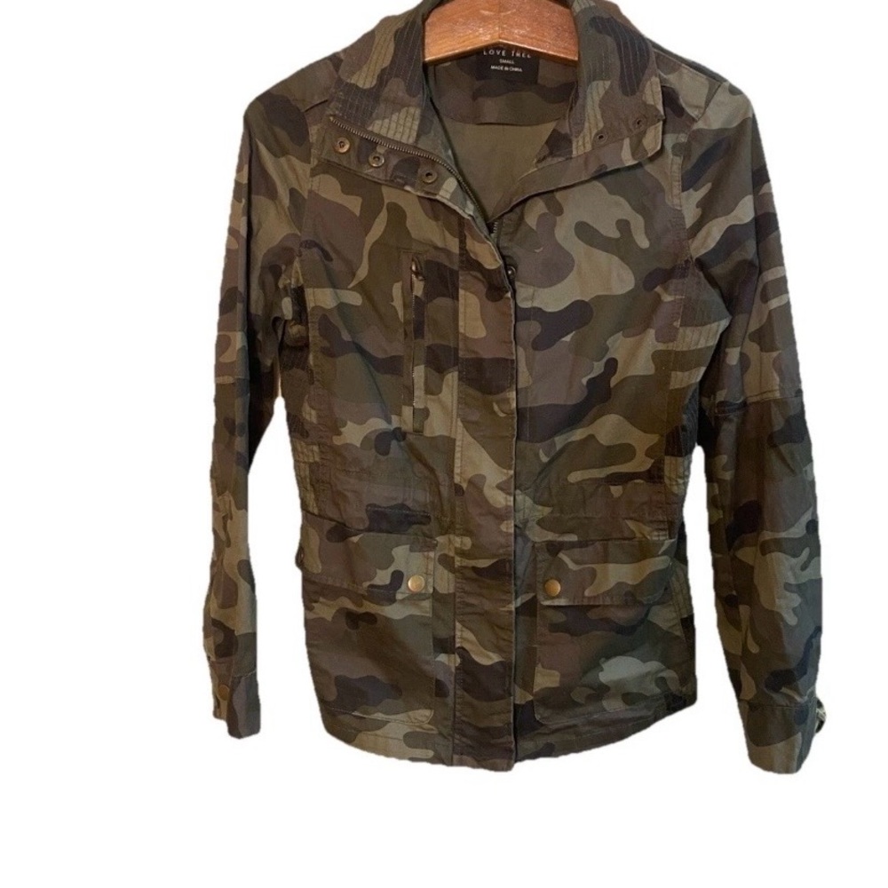 Love Tree Women's Camouflage Utility Jacket